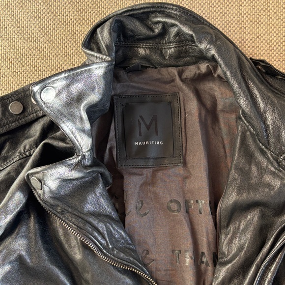 Mauritius Two-Tone Leather Motorcycle Jacket - Picture 3 of 8